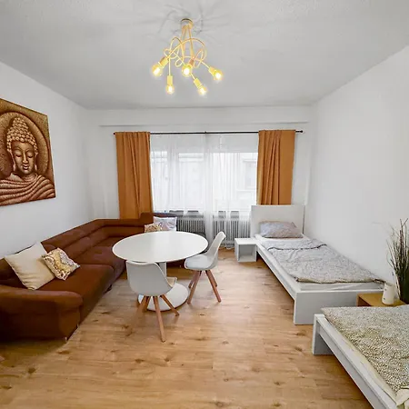 Grosszuegiges Apartment In Koblenz-Altstadt بيت ضيافة *