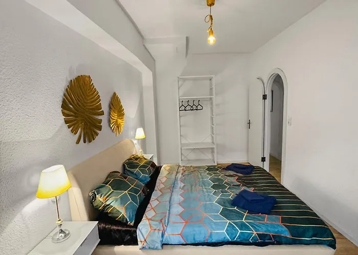 ゲストハウス Zentrale コブレンツ